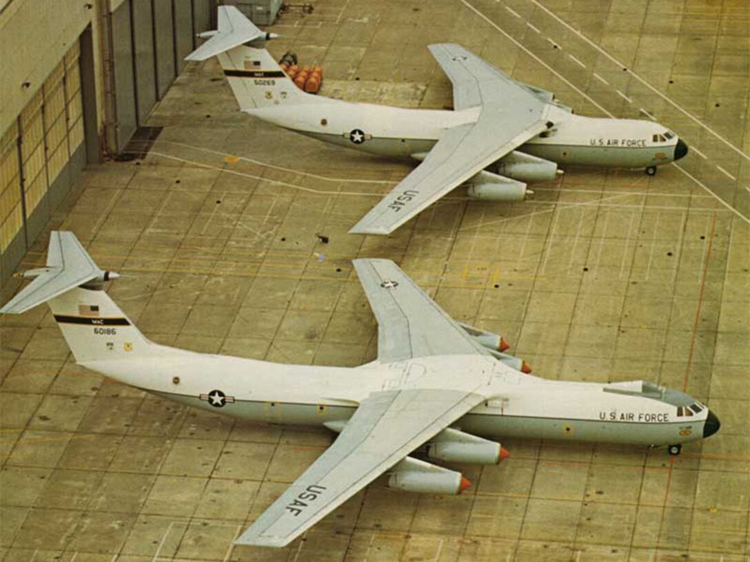 C-141B Starlifter