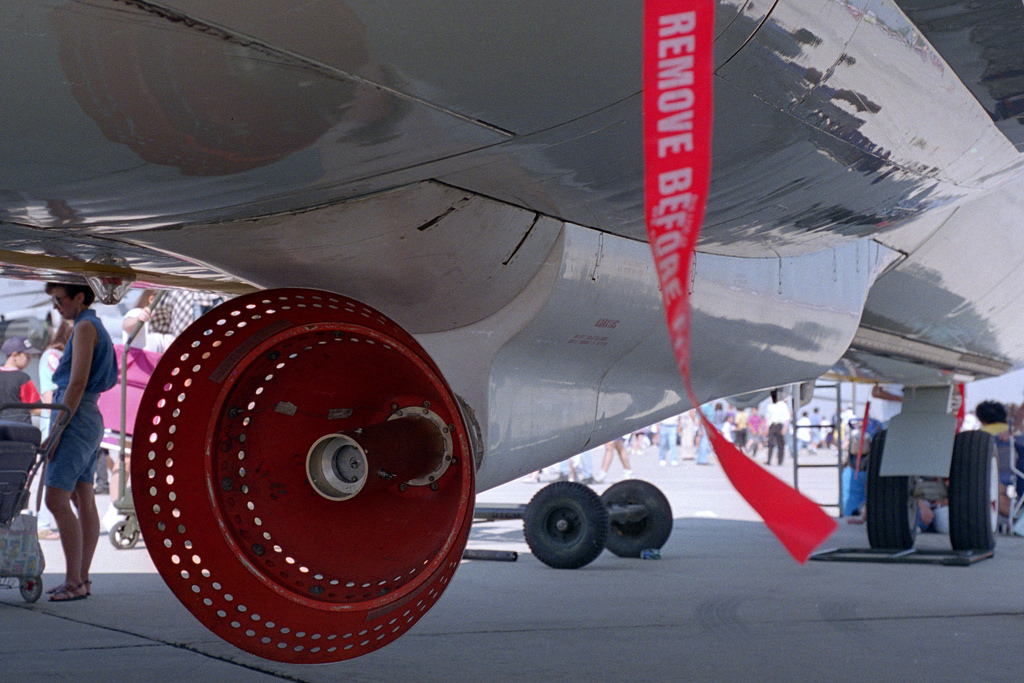 EC-135J Trailing Wire Antenna