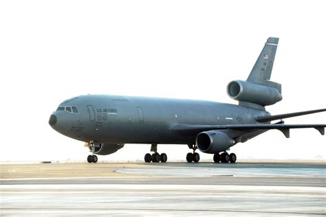 KC-10 Extender